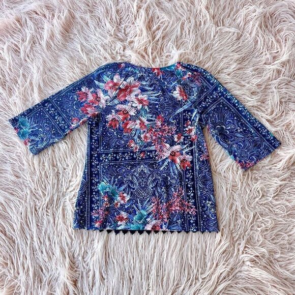 Small Boho Blouse - Picture 4 of 4